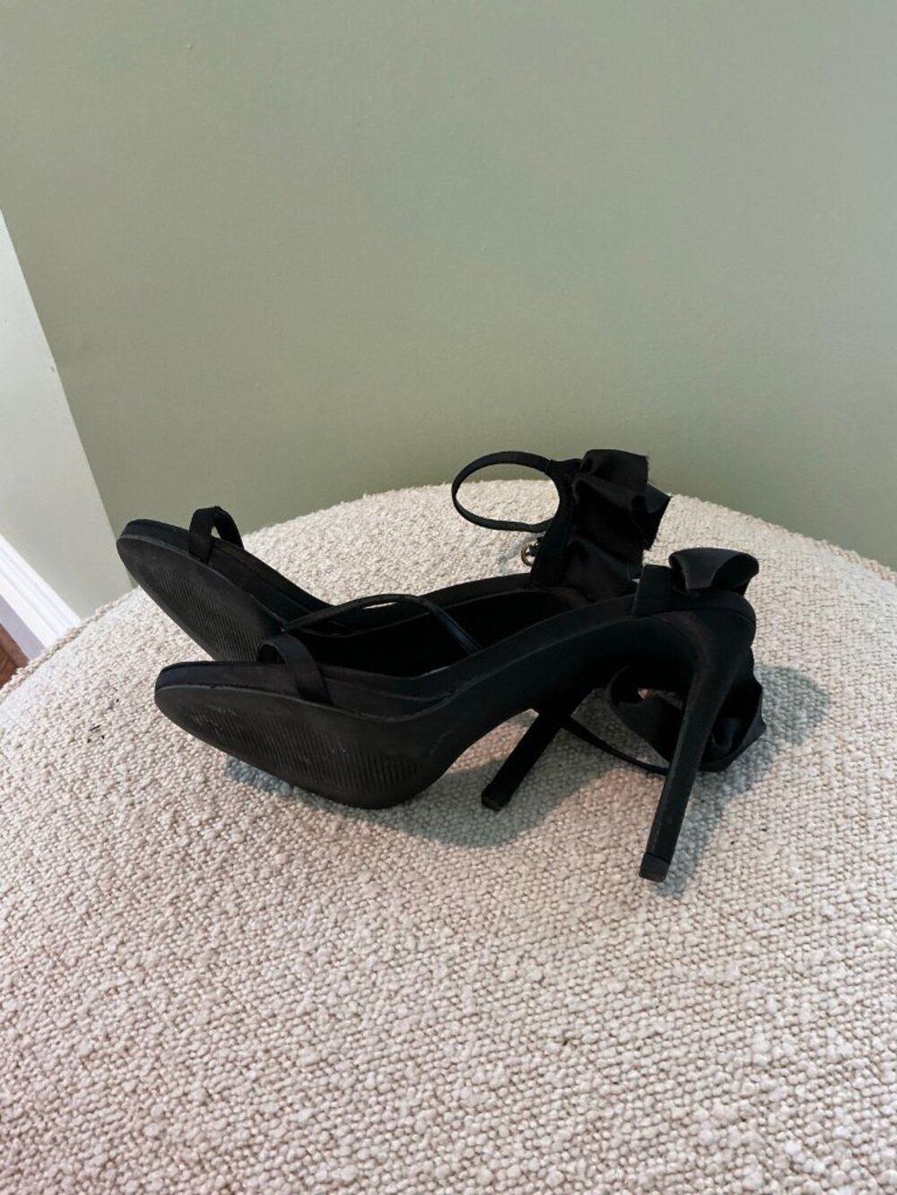 New Look Black Satin Ruffle Strap Sandals Size 39